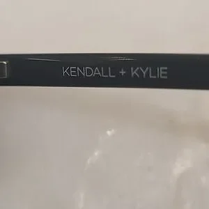Kendall & Kylie | Accessories | Nwot Kendall Kyle Sunglasses  display picture 2